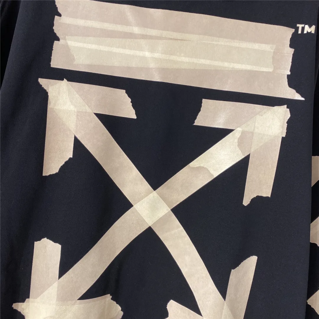Spring and autumn top tested version OFF WHITE OW hot stamping strip printing male and female couples pure cotton loose same style pullover hooded sweatshirt The printing is done on a Japanese-owned Mimaki printing machine, with no edges or burrs. Inkjet heat transfer is hot-pressed and cold-teared, and the high temperature is 180 degrees. The front piece needs to be pressed twice (the second time requires 180kg of air pressure). The transparent fabric is anti-scratch and ironing, and the printing is fog-free. The semi-transparent tape in the front circle can reveal the part of the printing underneath. The golden printing color of the tape is not The flat color and tape printing overlap have different color depths. The wash label is also customized according to the original font. The accessories still use the full line of correct accessories. The rectangular woven collar label design is cancelled. The previous three-dimensional silicone feel font is changed to a fully woven collar label. Fluorescent fonts can be seen on the collar label. The five-link silicone hangtag, three-link washable label and zebra crossing packaging line are still the same. 480g pure cotton terry fabric, a major launch with full drape. A full set of customized accessories, one-to-one mold opening, professional ow. Size: XS-L Size chart